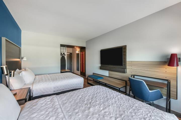 Room 43 of 51