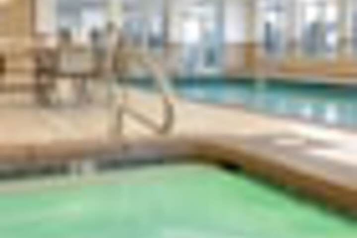 Pool 101 of 153