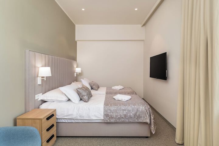 Room 19 of 60