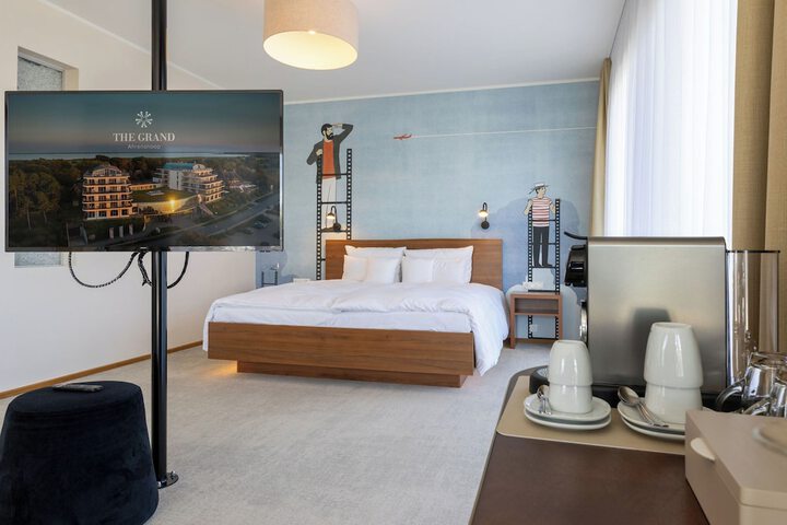 Room 90 of 159
