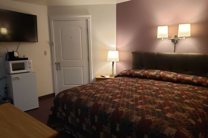 Room 8 of 55