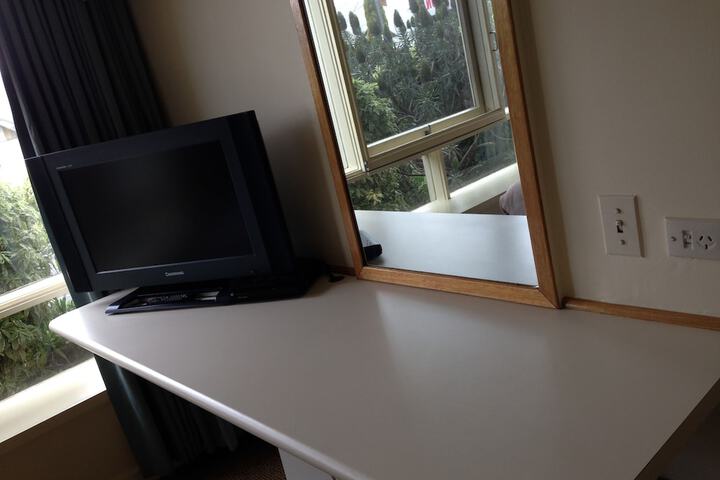 Room 5 of 41