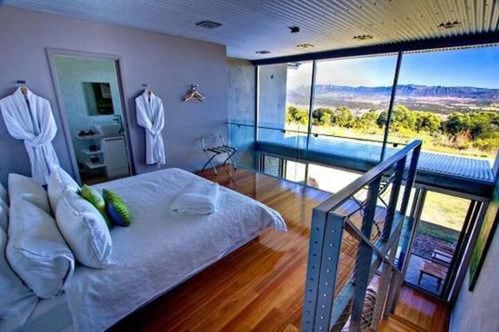 Room 3 of 16