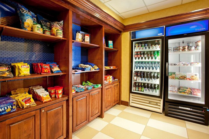 Snack bar