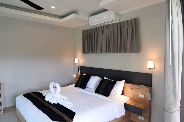 Room 27 of 112