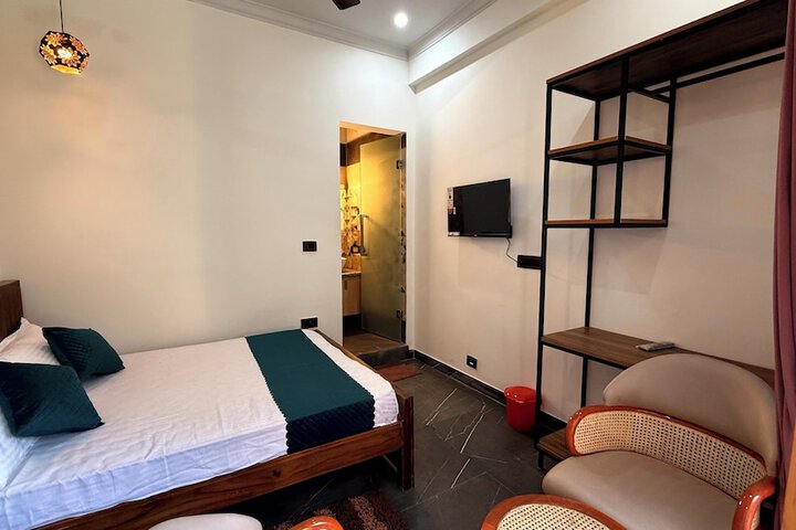 Room 40 of 95