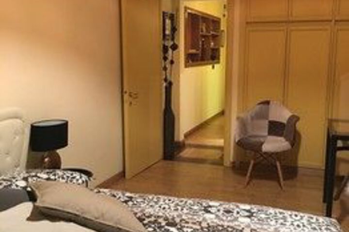 Room 11 of 25