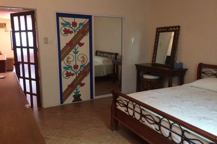 Room 17 of 42