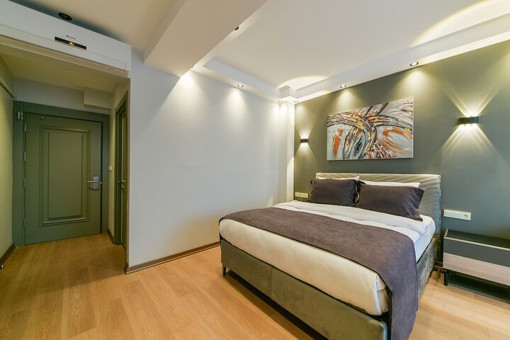 Room 19 of 34