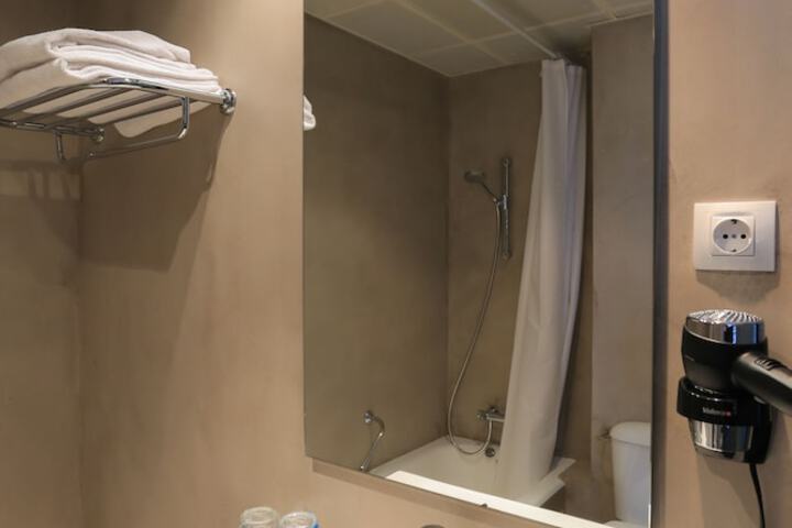Bath Photo