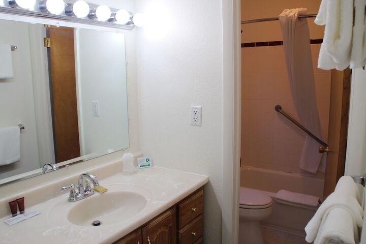 Room 132 of 175