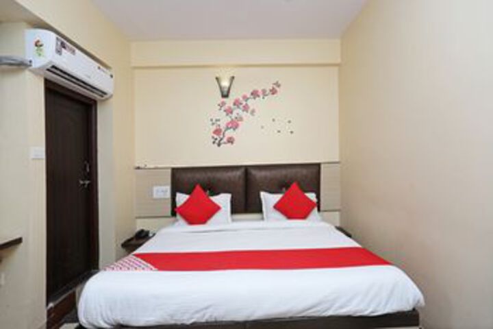 Room 18 of 34