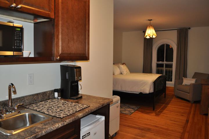 Room 7 of 118