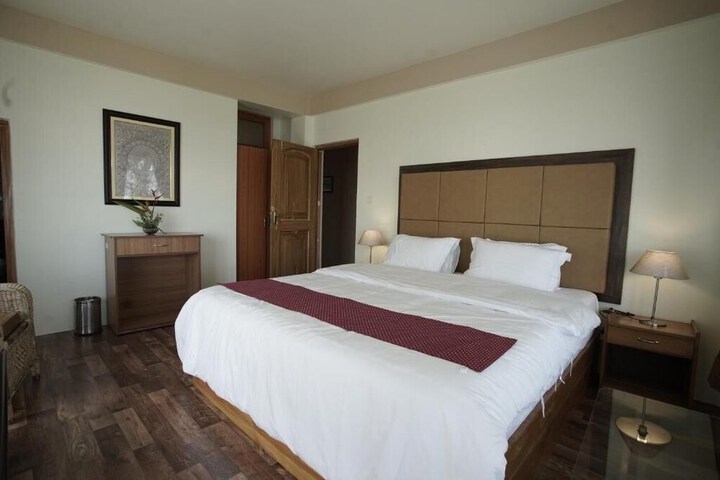 Room 11 of 63