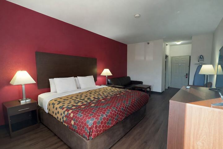 Room 40 of 74