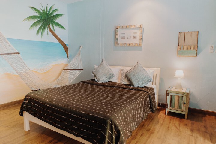 Room 21 of 115
