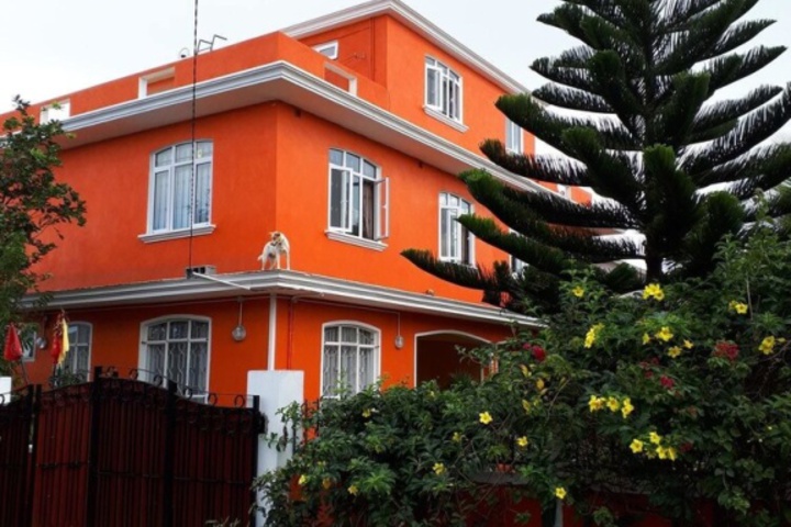 House With in Souillac With Enclosed Garden and Wifi