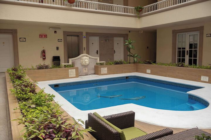 Pool 66 of 102