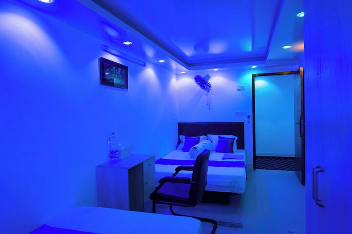 Room 21 of 36
