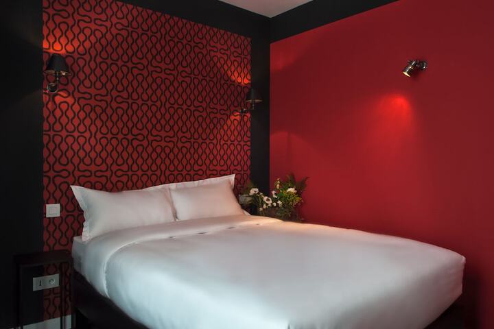 Room 10 of 44