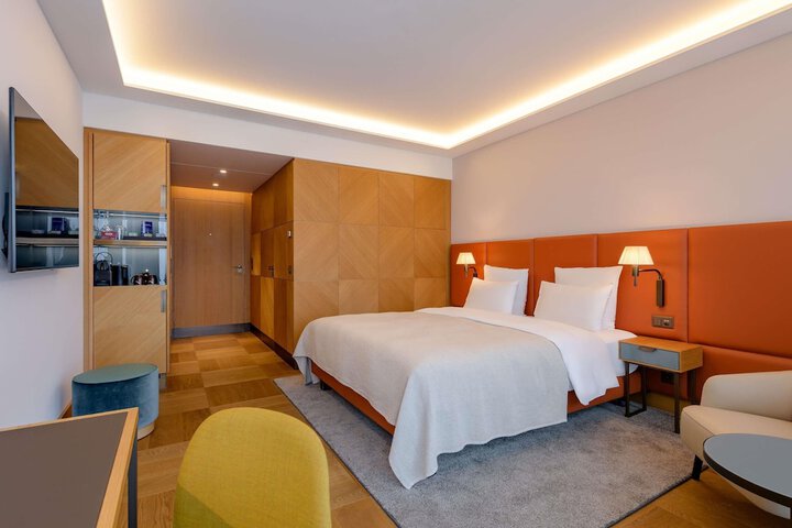 Room 20 of 135