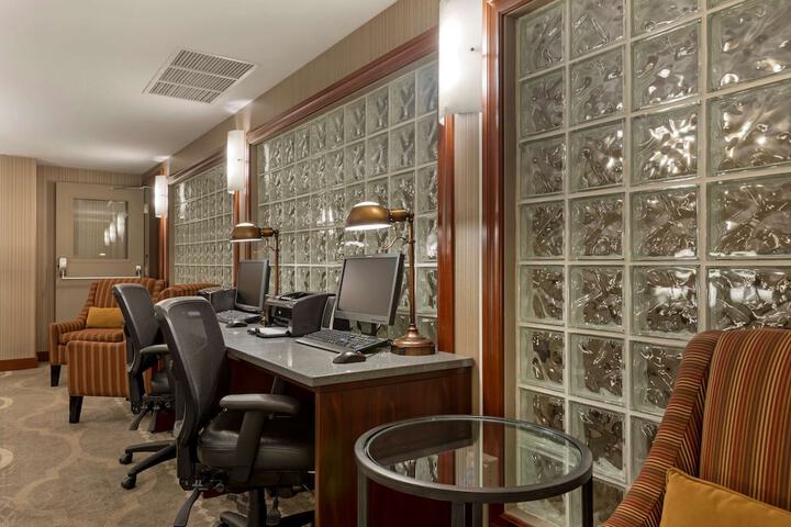 Business Center 78 of 88