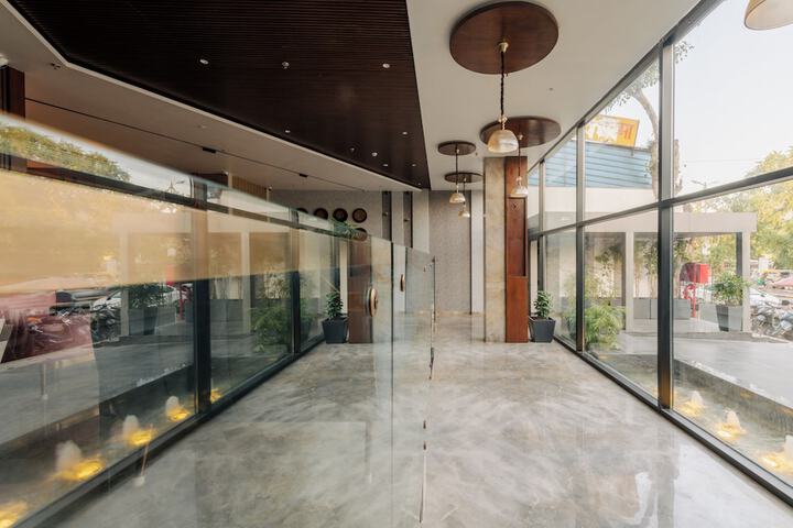 Hotel Interior 4 of 38