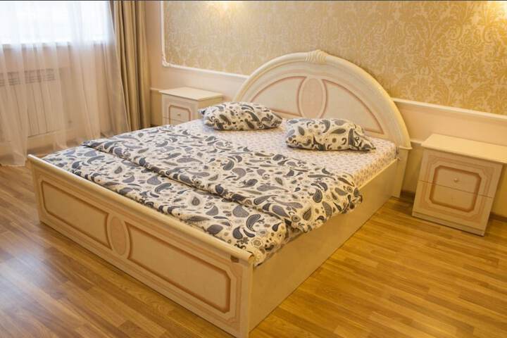 Room 8 of 37