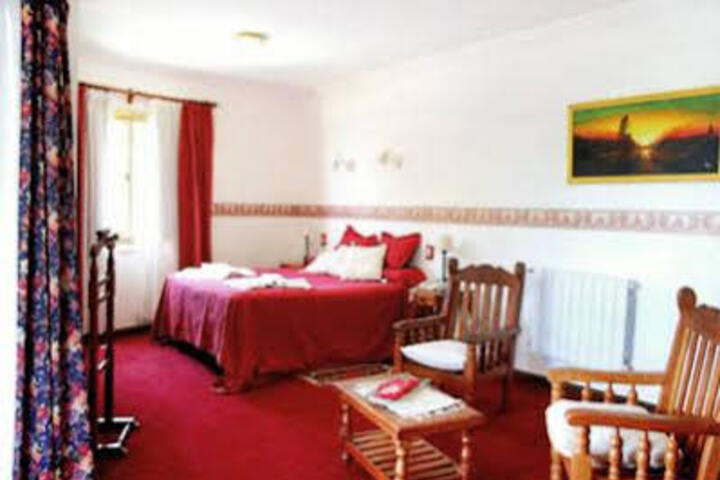 Room 2 of 7