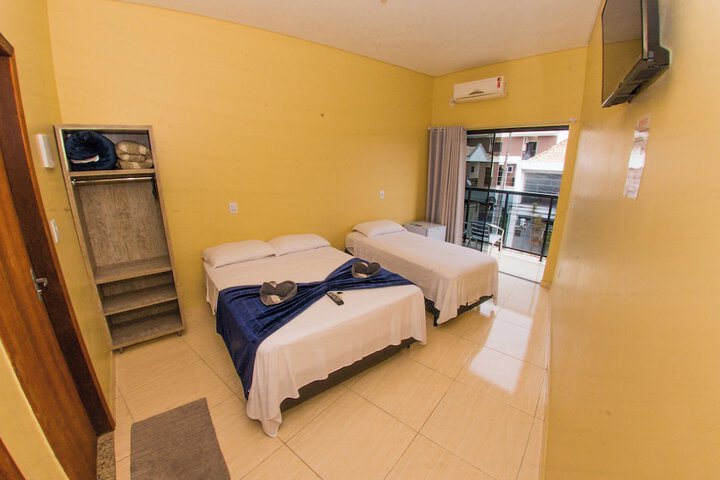 Room 4 of 36