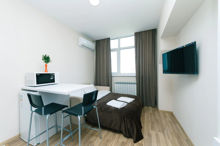 Room 3 of 10