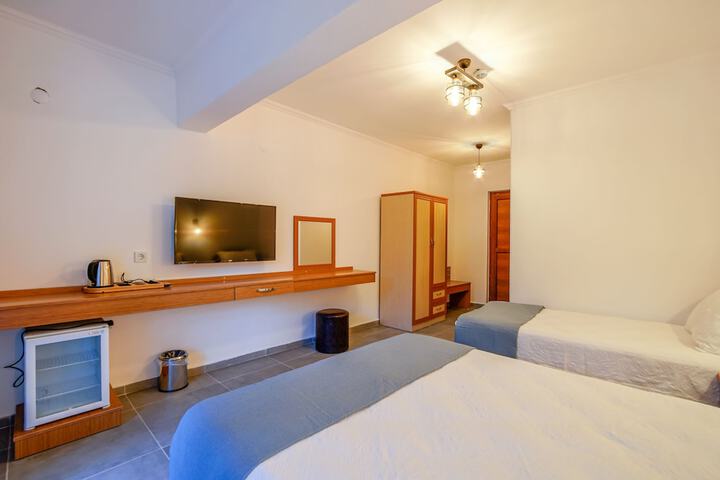 Room 6 of 57