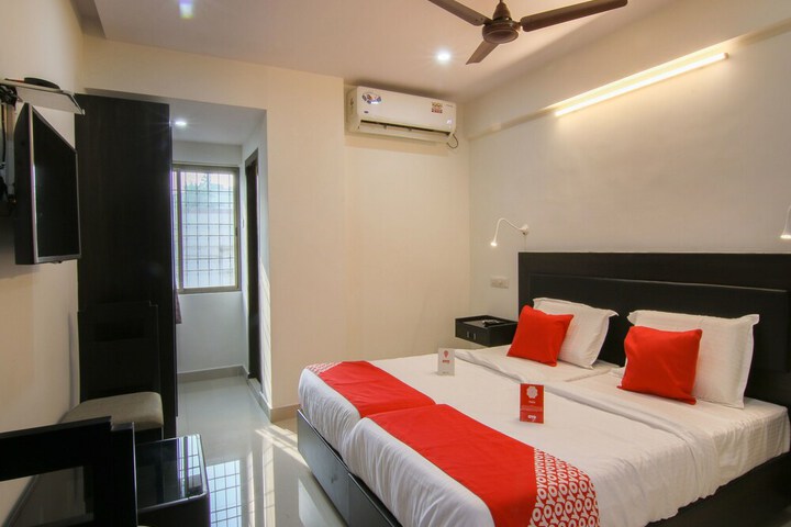 Room 5 of 24