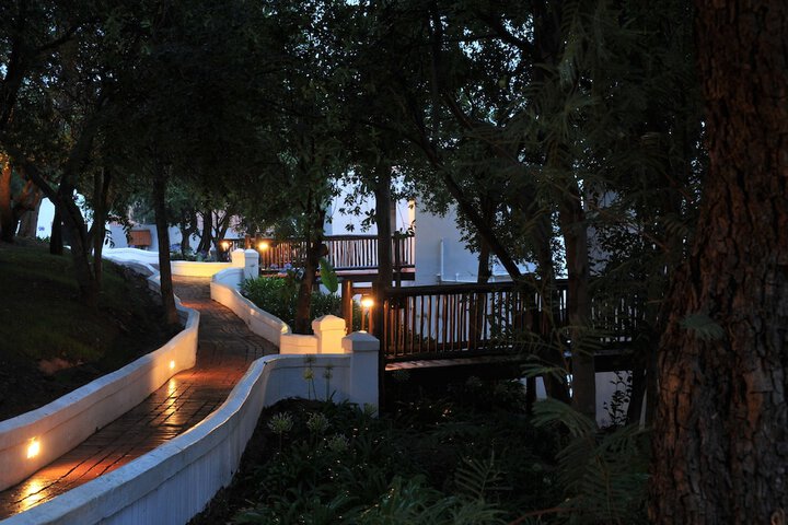 Hotel Exterior 86 of 86