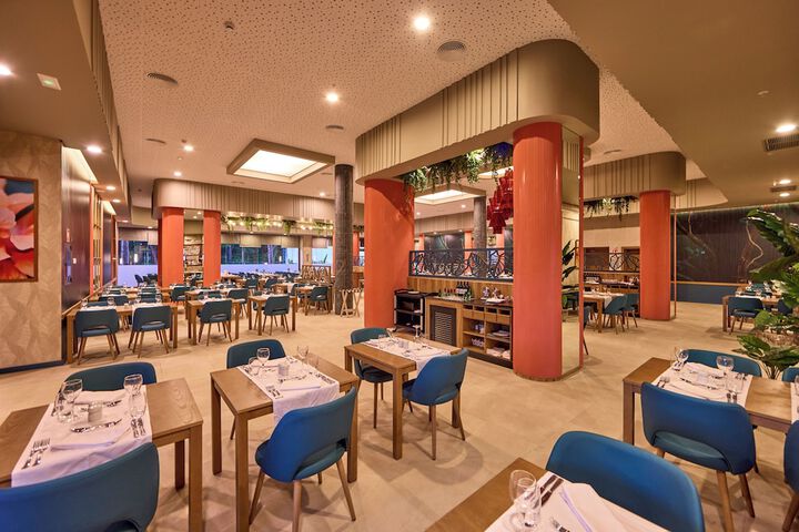 Dining 46 of 57