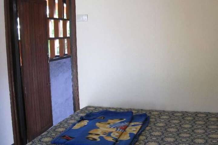 Room 6 of 36