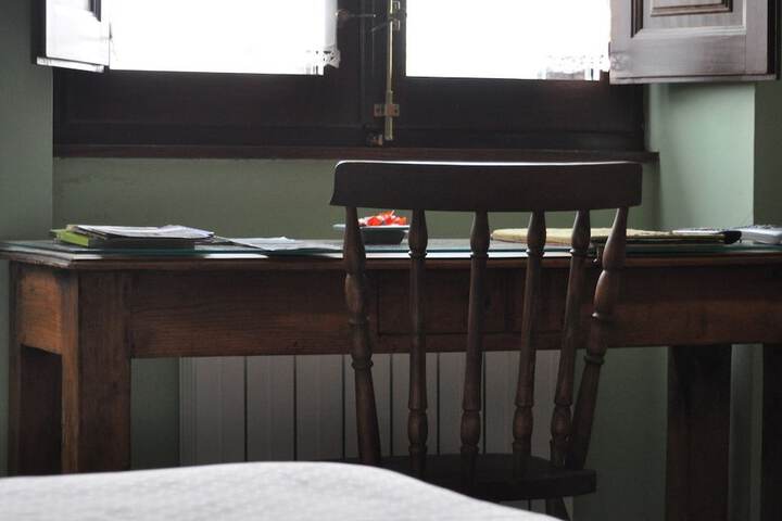 Room 14 of 30
