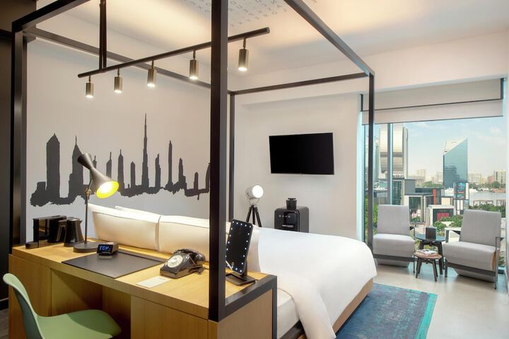 Room 12 of 74