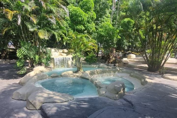 Pool Hotel