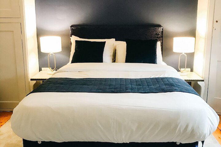 Room 6 of 46