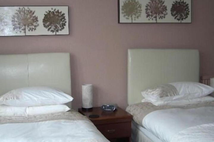 Room 9 of 47