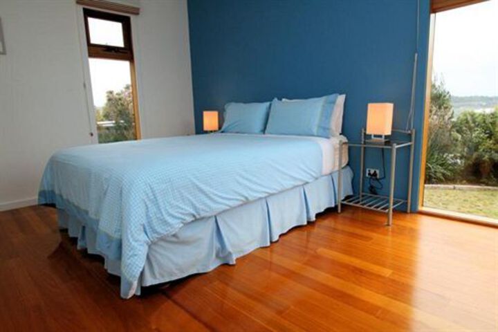 Room 3 of 17