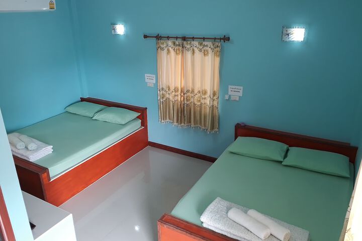 Room 7 of 49