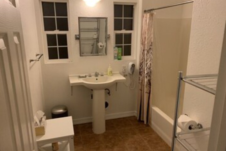 Room 8 of 46