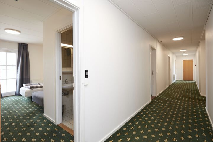 Room 8 of 59