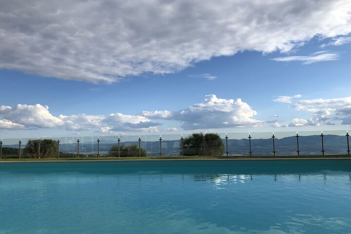 Pool 16 of 33