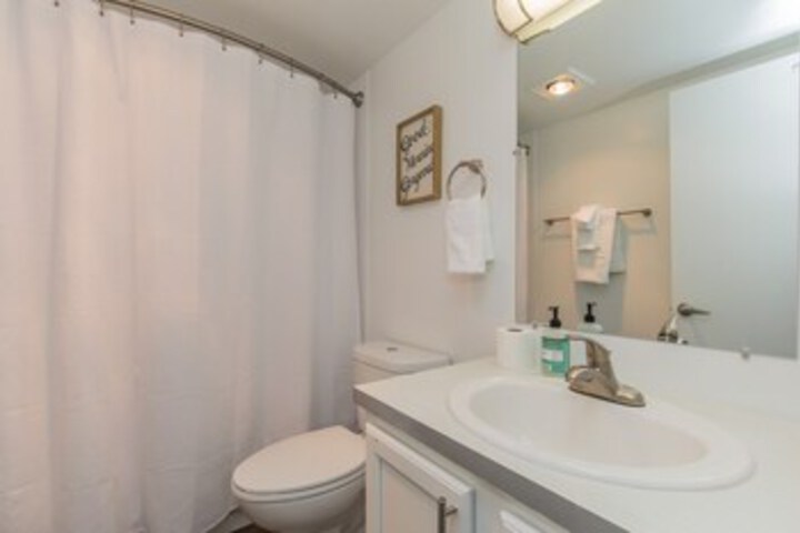 Room 73 of 307