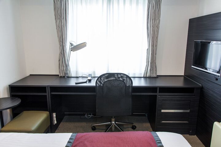 Room 6 of 53