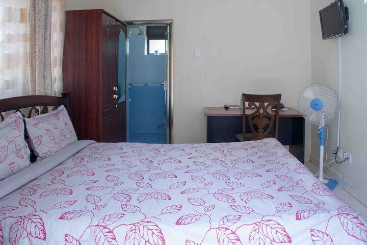 Room 8 of 21