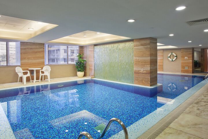 Pool 62 of 85